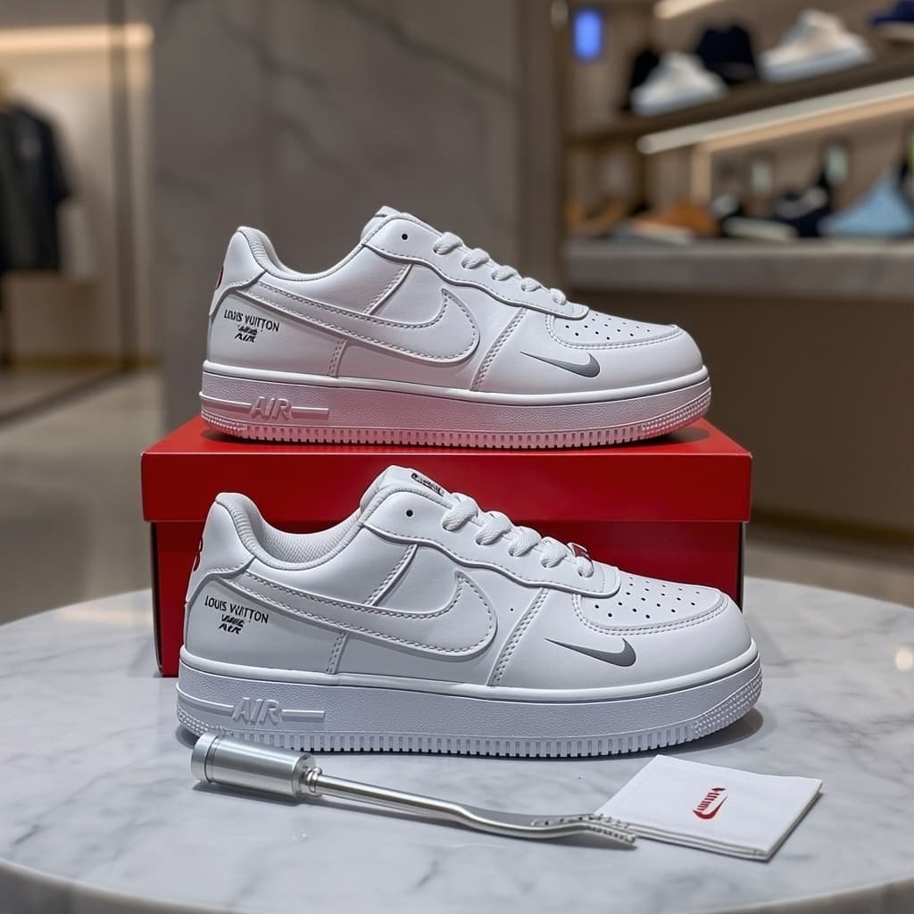 Airforce 1 triple white